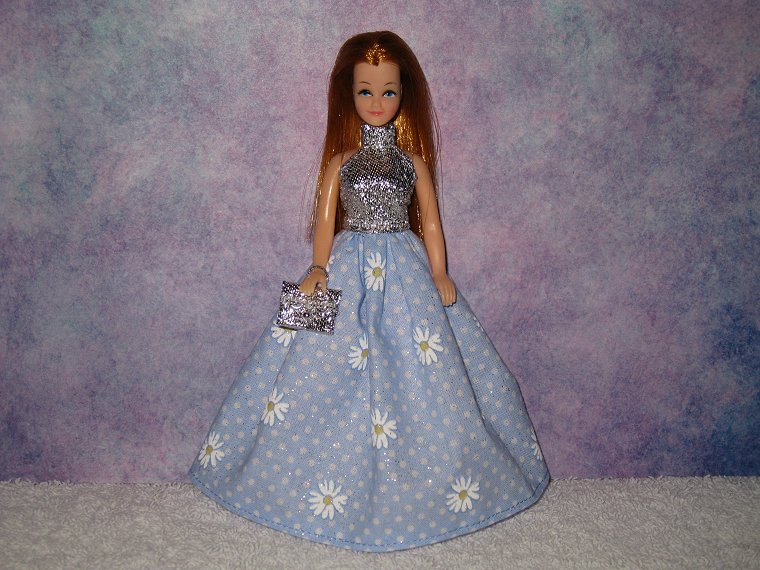 DAISY BLUE gown with purse