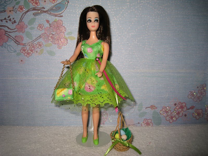 Green dress with purse (Angie)