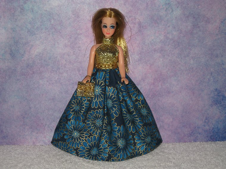 BLUE DAHLIA gown with purse