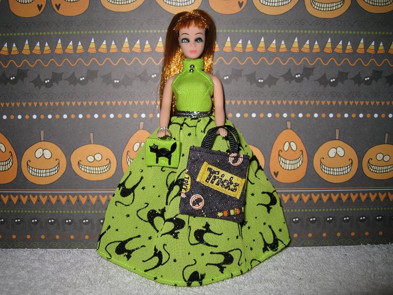 Lime & Black Cats gown, purse, Treat bag