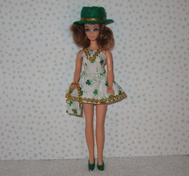 LUCKY CHARM  mini  with hat