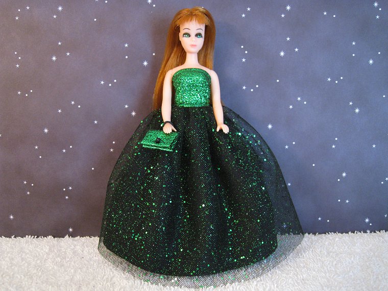 Emerald Gala gown with purse