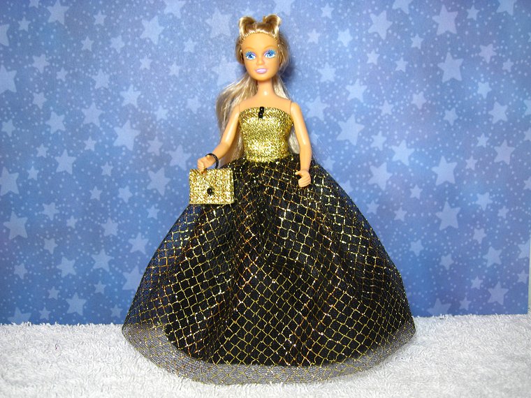Gold Diamonds gown with purse