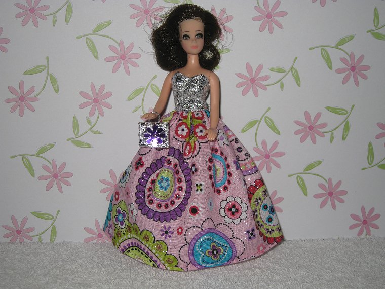 Crazy Dazy Gown with purse (Maureen)