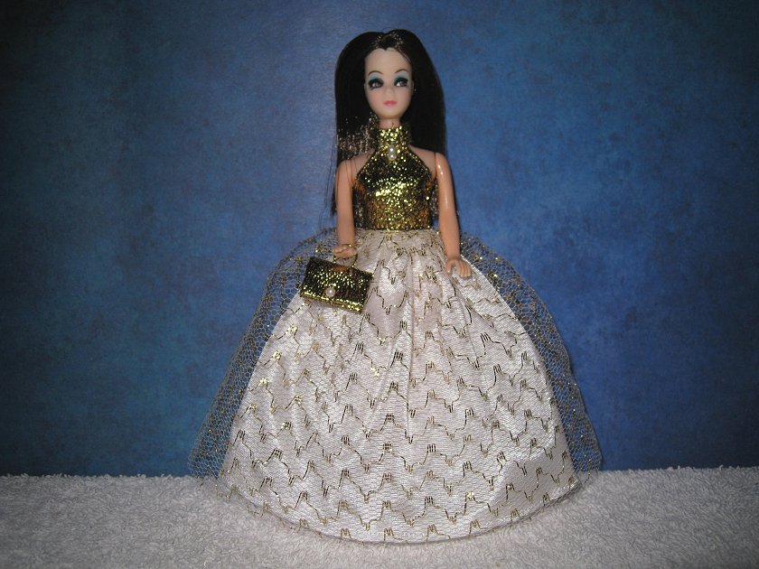 Gold Zigzag tulle gown with purse 